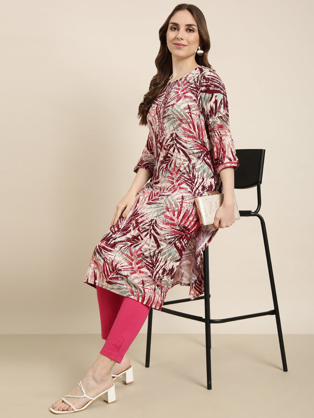 Women Straight Maroon Abstract Kurta