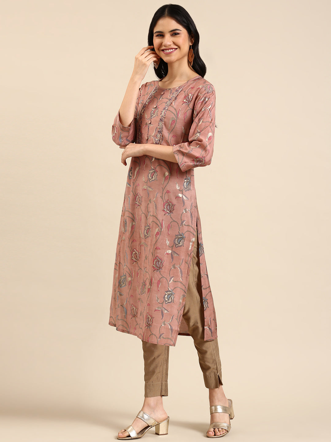 Women's Mauve Floral Printed Thread Work Round Neck Straight Kurta