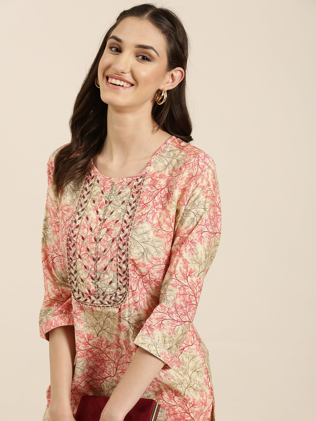 Women Cream Floral Straight Kurta