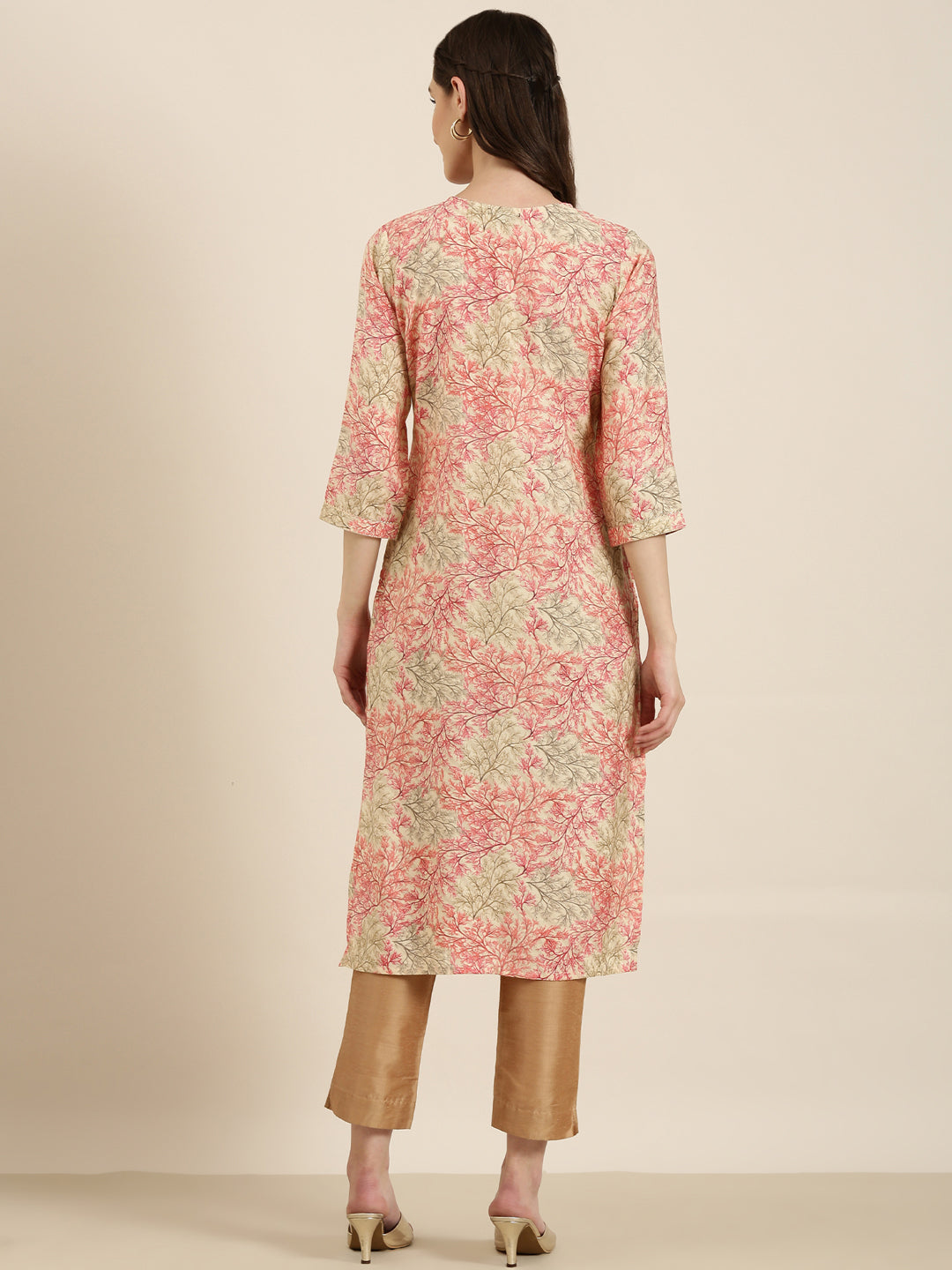 Women Cream Floral Straight Kurta