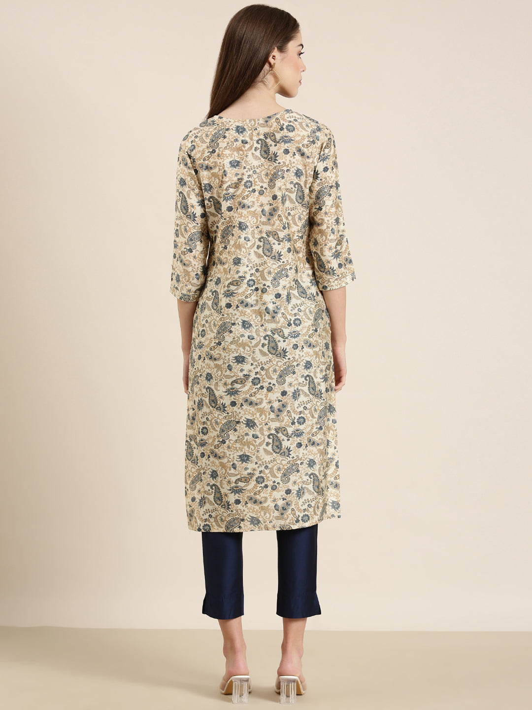 Women Cream Paisley Straight Kurta