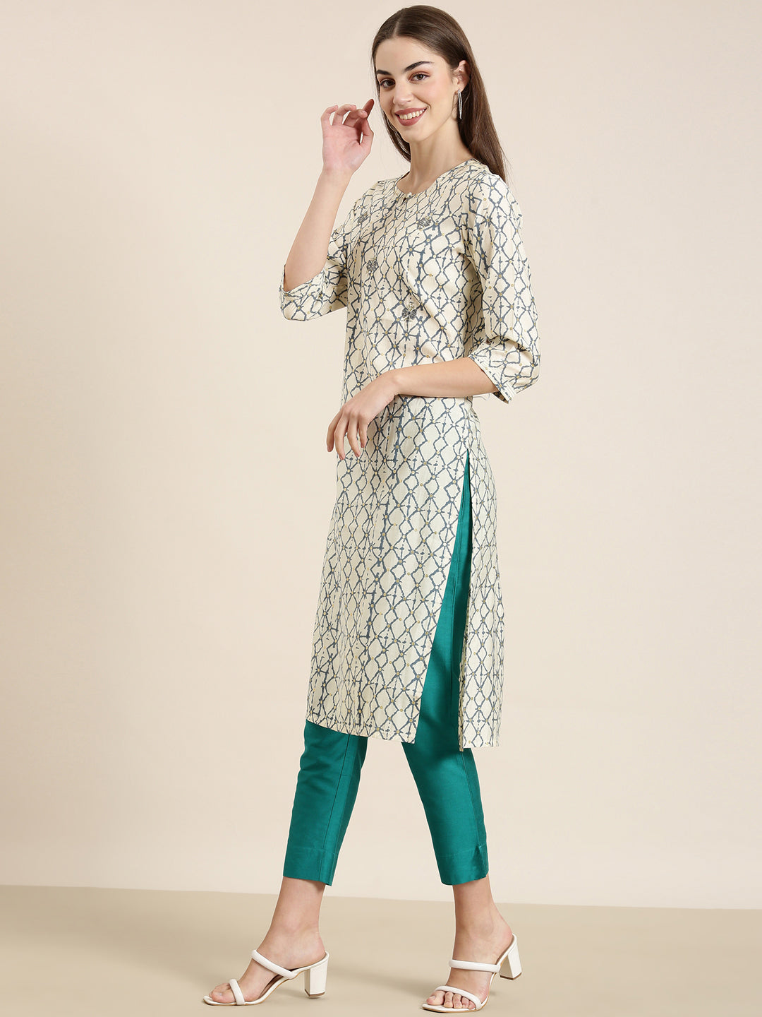 Women's Cream Geometrical Straight Kurta
