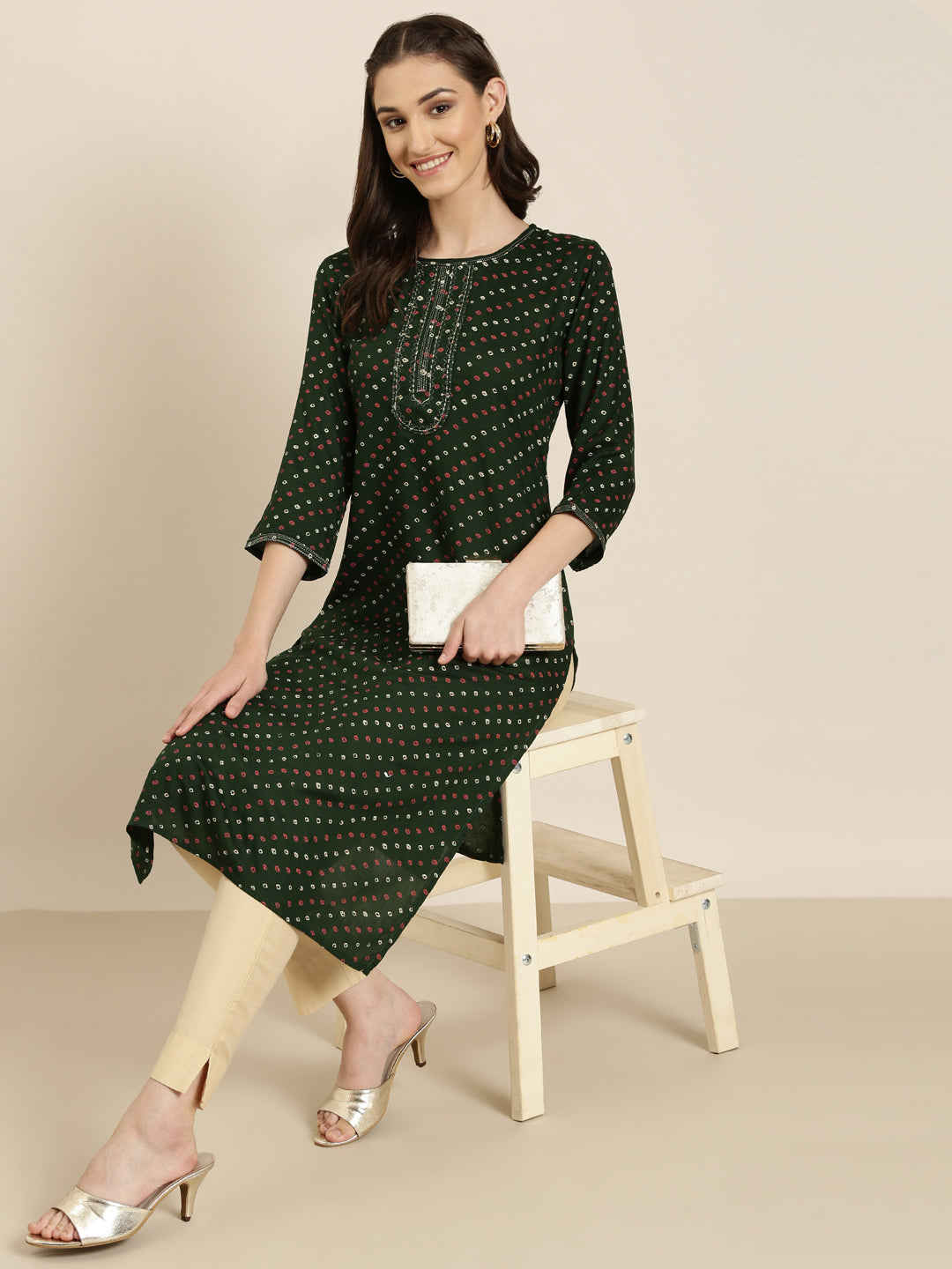 Women Green Printed Straight Kurta