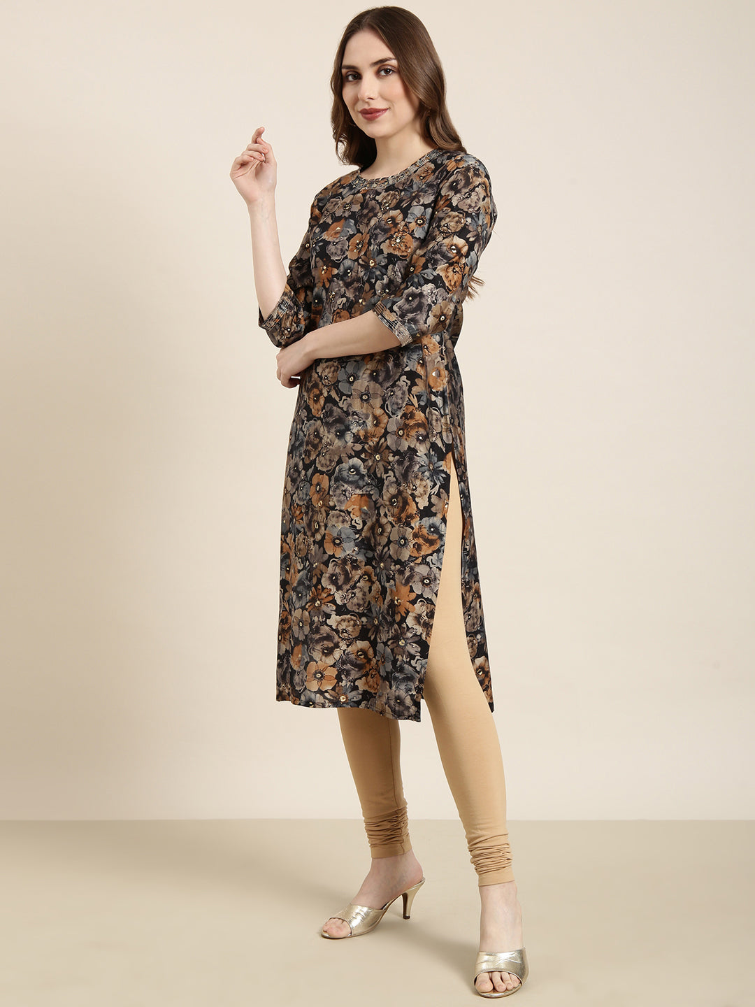 Women Straight Black Floral Kurta