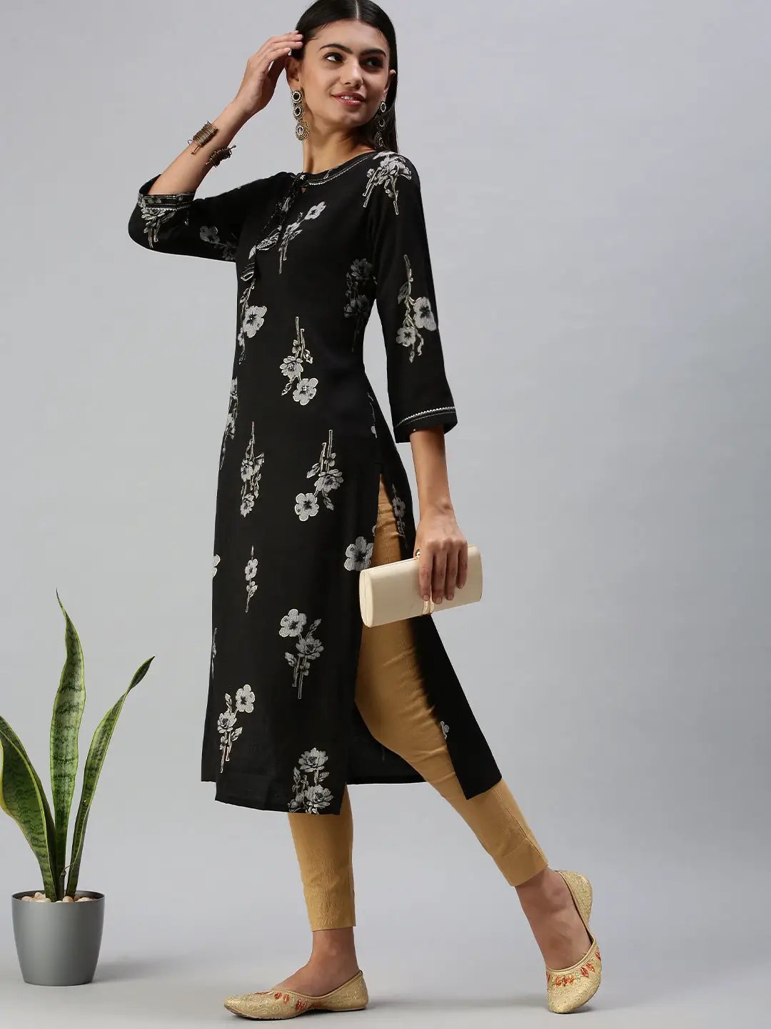 Women's Black Printed Straight Kurta