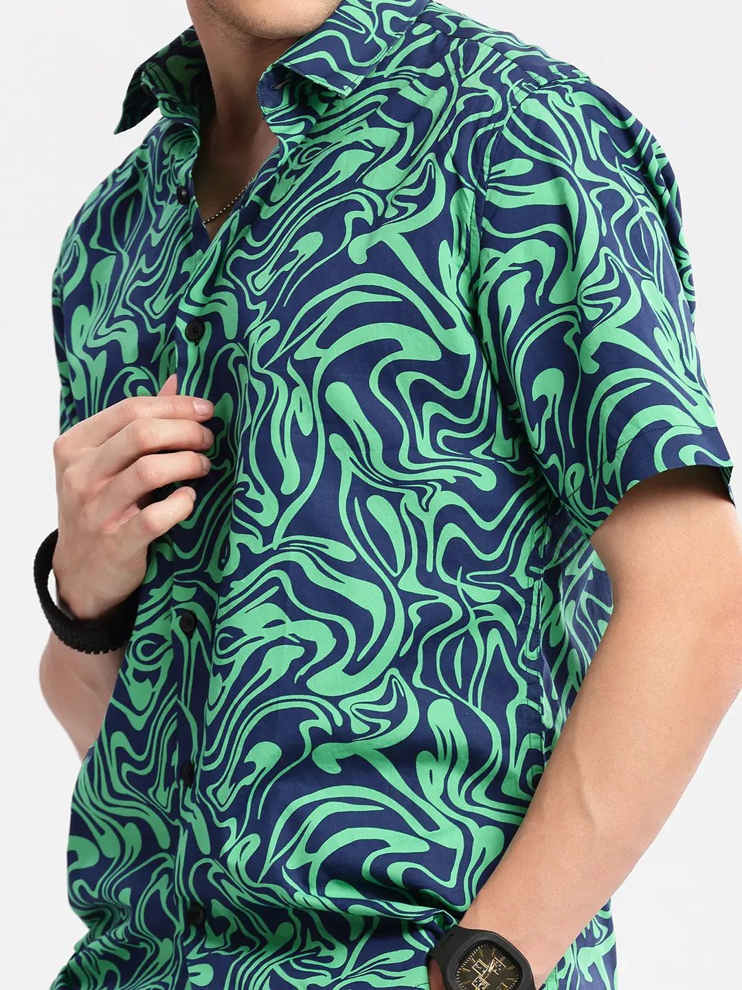 Men's Green Standard Slim Fit Abstract Printed Cotton Shirt