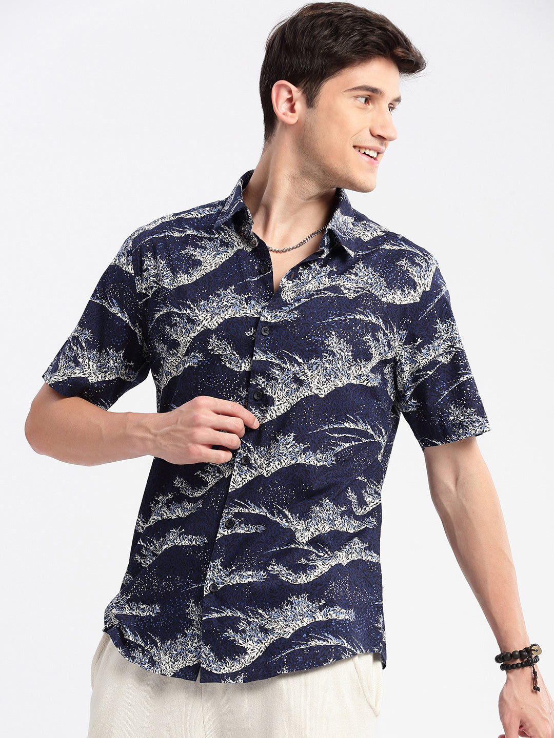 Men's Navy Blue Standard Slim Fit Printed Cotton Casual Shirt