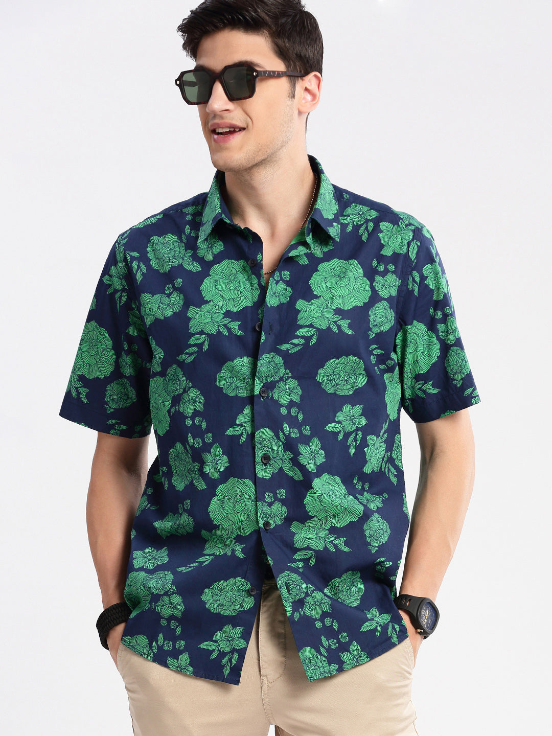 Men's Navy Blue Standard Slim Fit Floral Printed Cotton Casual Shirt