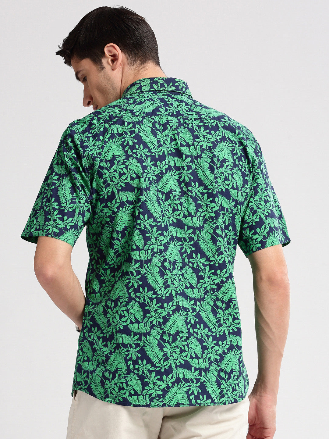 Men's Green Standard Slim Fit Floral Printed Cotton Casual Shirt