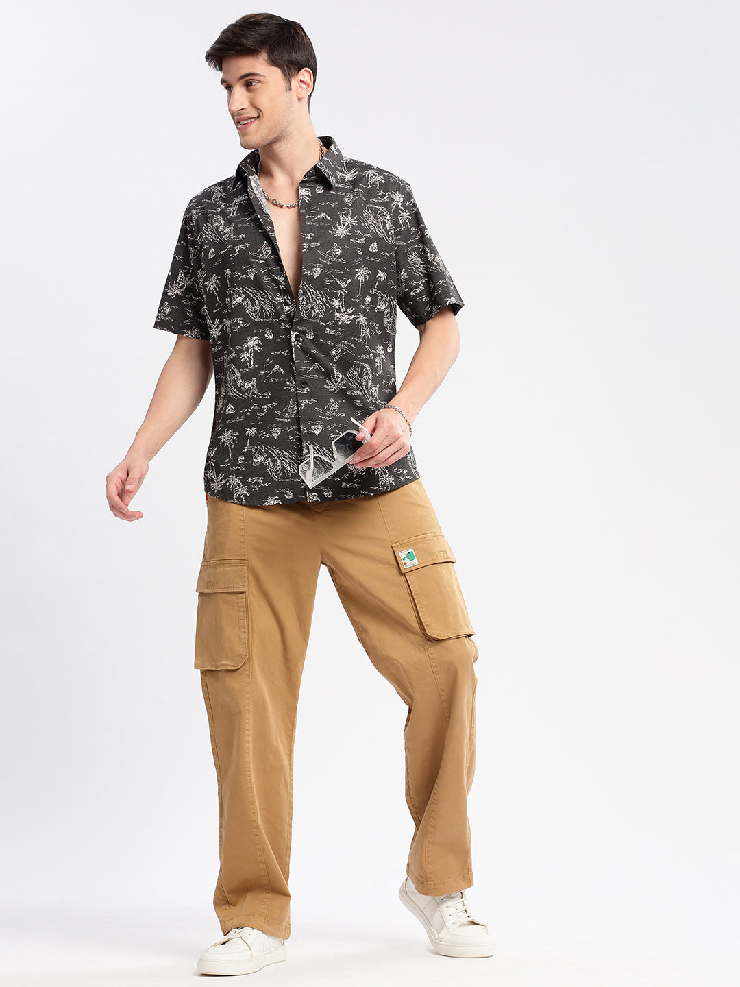 Men's Grey Standard Slim Fit Floral Printed Cotton Shirt