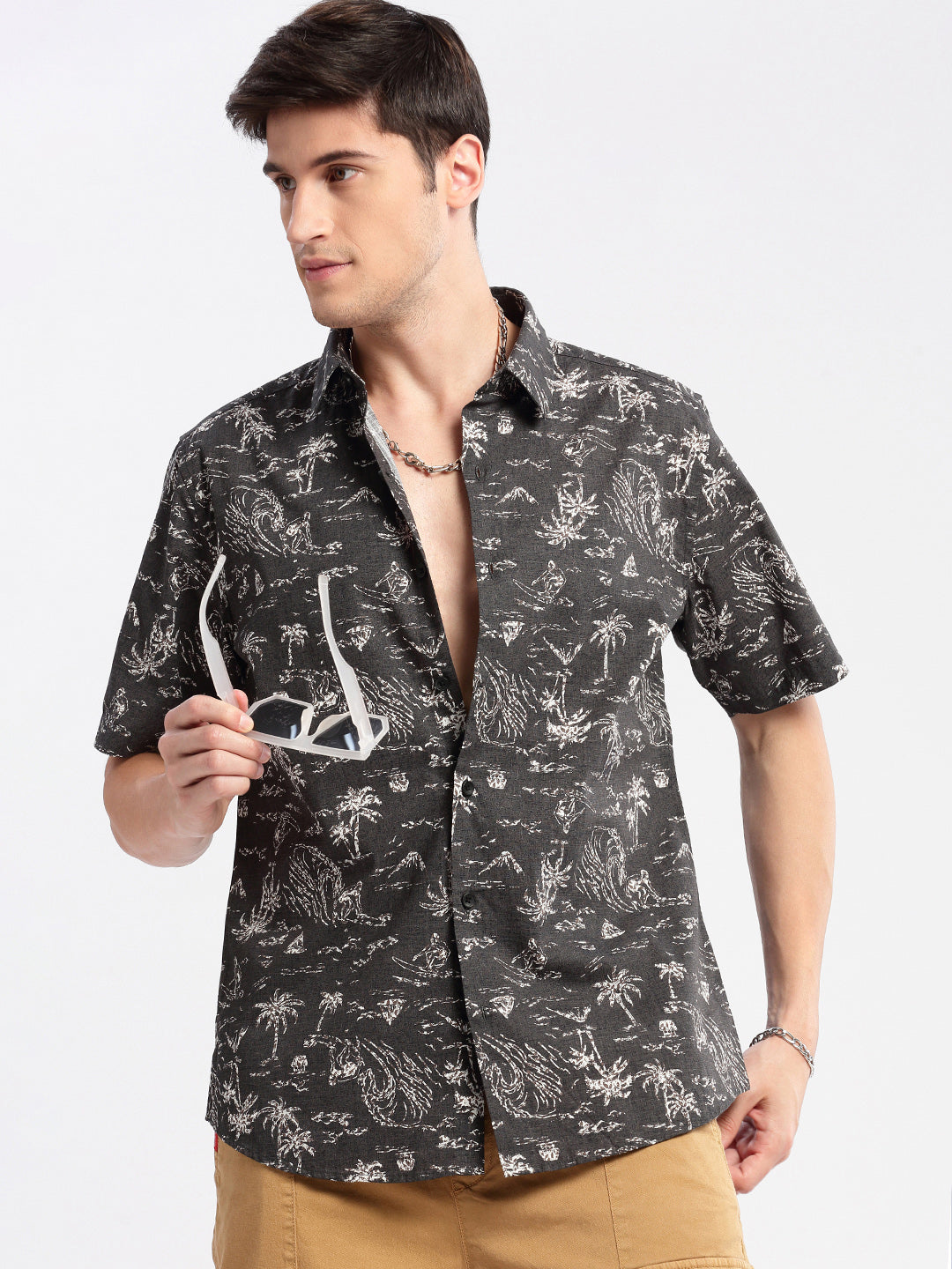 Men's Grey Standard Slim Fit Floral Printed Cotton Shirt