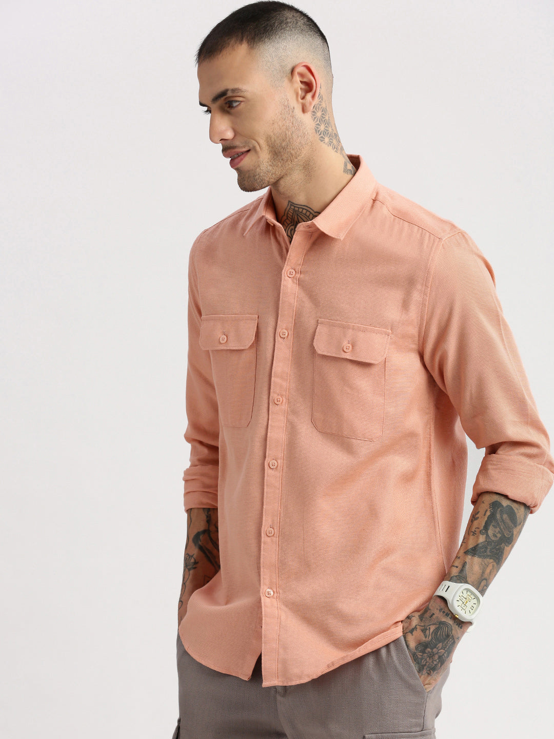 Men Spread Collar Solid Peach Casual Shirt