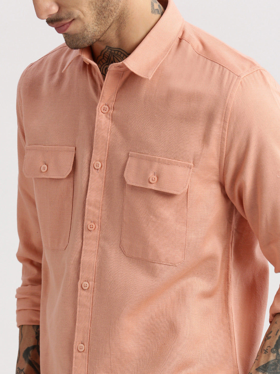 Men Spread Collar Solid Peach Casual Shirt