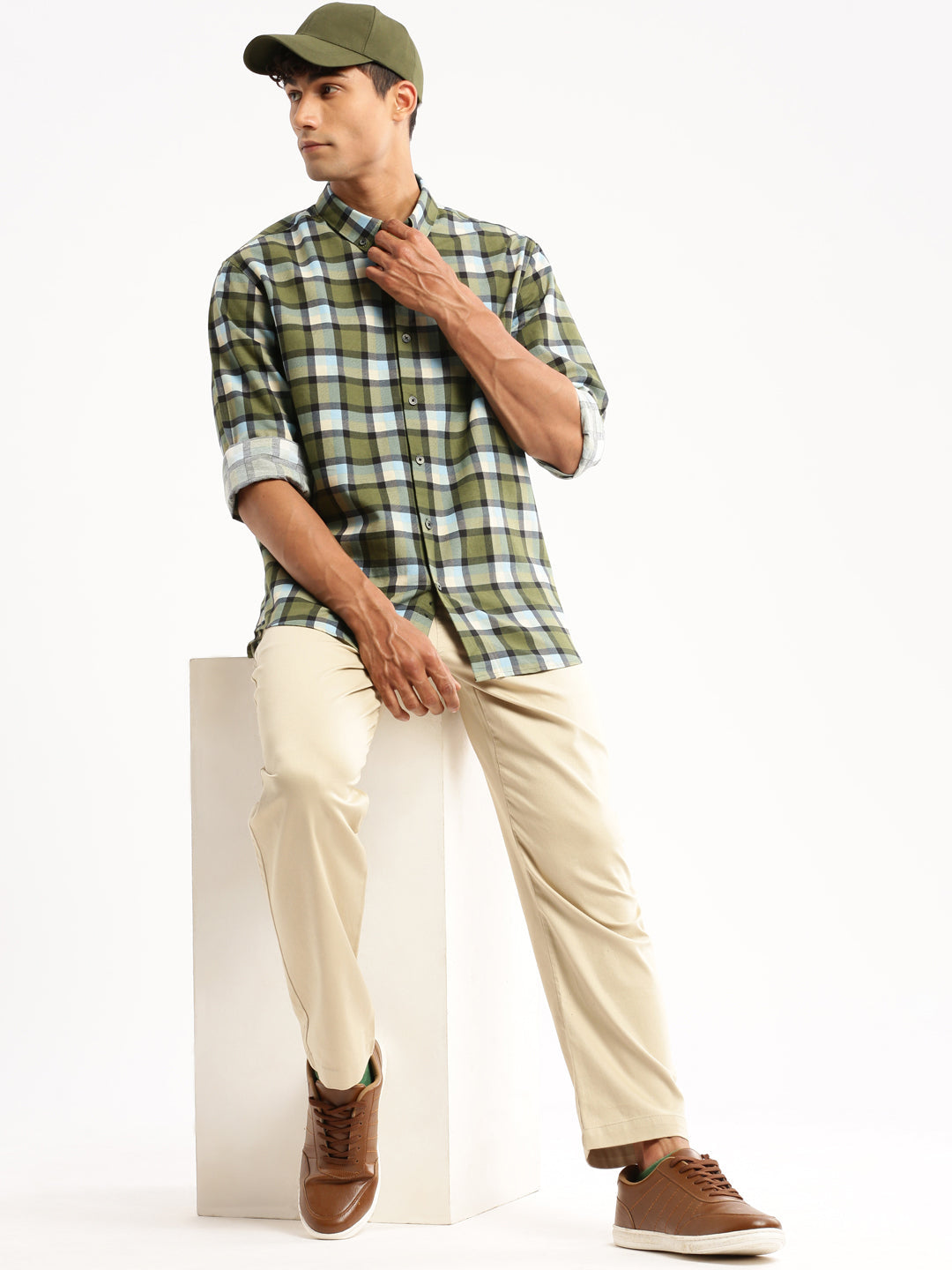 Men's Green Slim Fit Tartan Checks Chambray Collar Cotton Casual Shirt