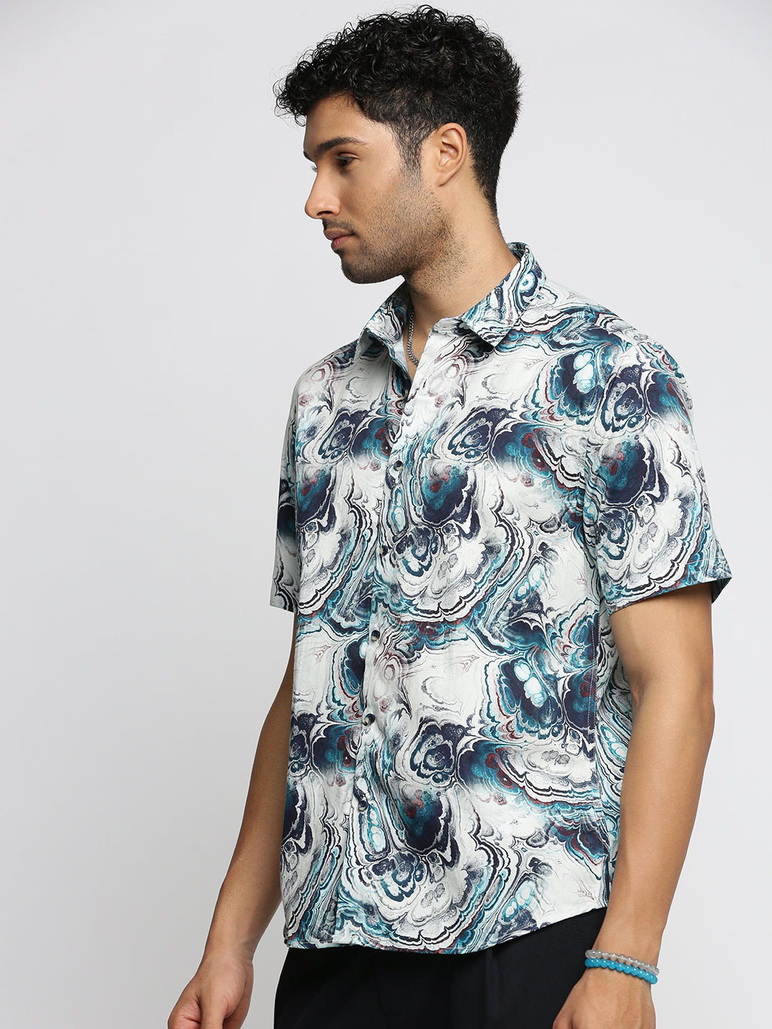 Men Blue Spread Collar Abstract Shirt