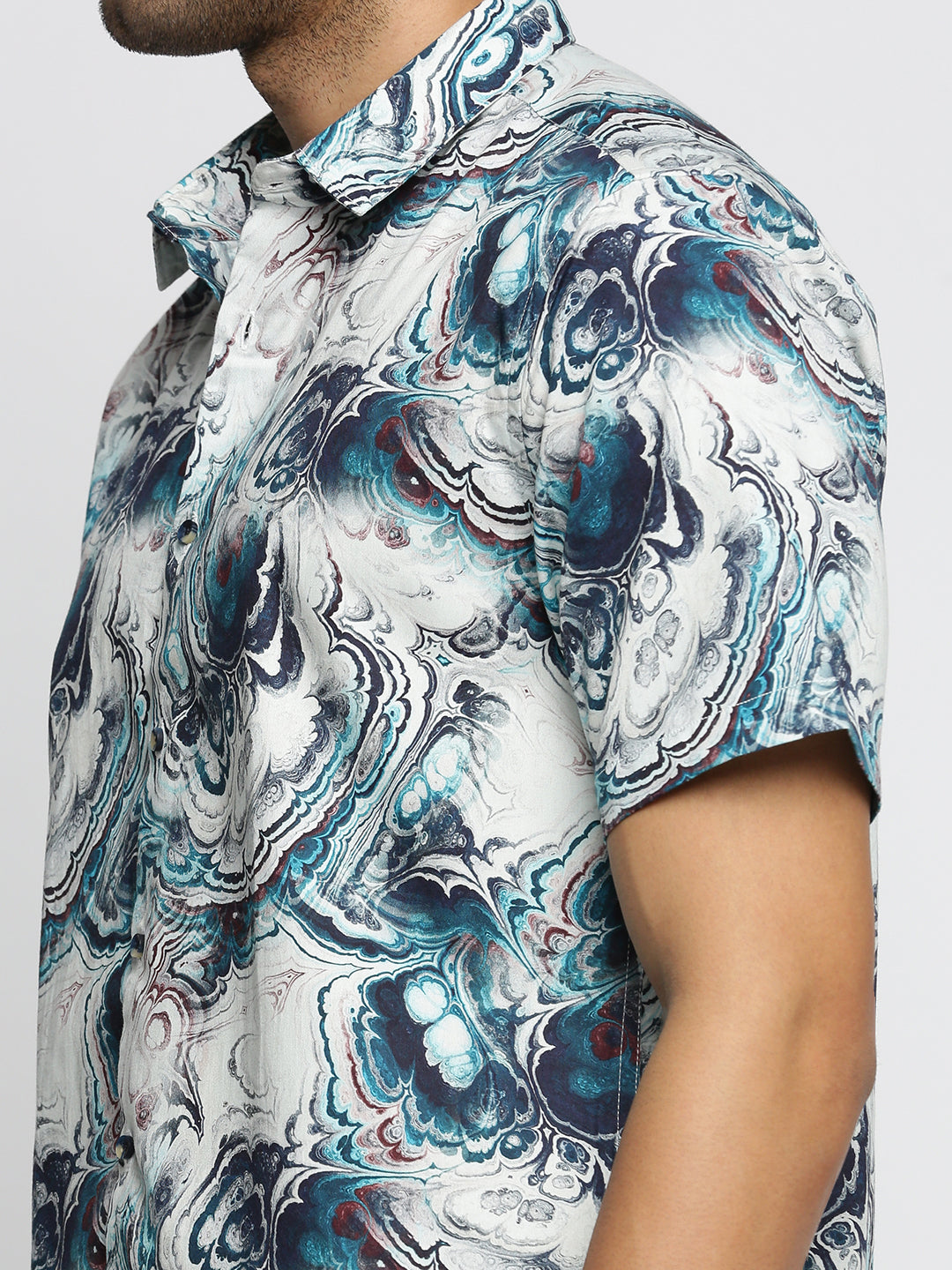 Men Blue Spread Collar Abstract Shirt