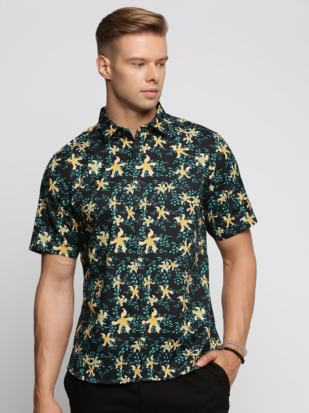 Men Black Spread Collar Floral Shirt