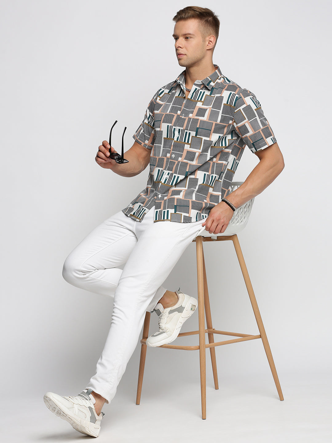 Men Grey Spread Collar Geometric Shirt