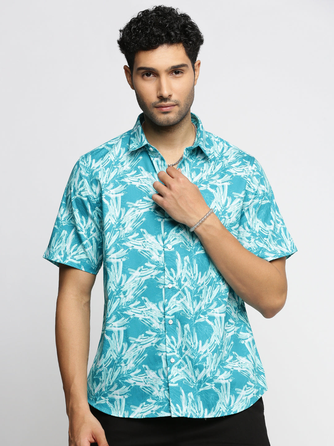 Men Turquoise Blue Spread Collar Abstract Shirt