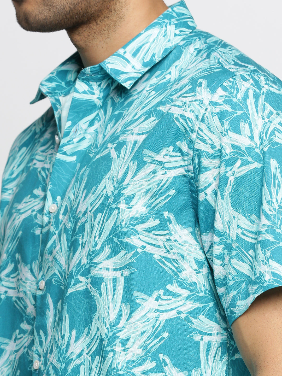 Men Turquoise Blue Spread Collar Abstract Shirt