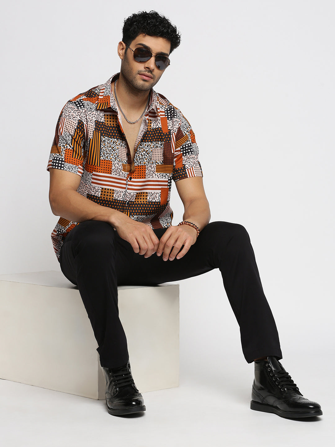 Men Rust Spread Collar Abstract Shirt