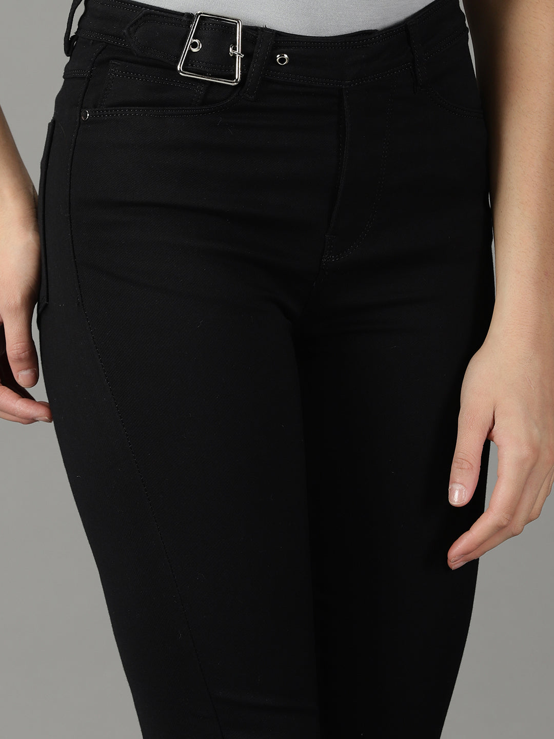 Women's Black Solid Slim Fit Denim Jeans