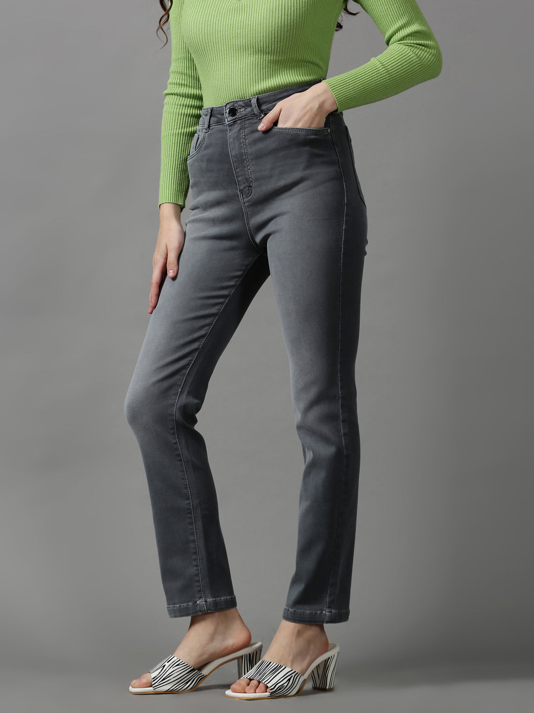 Women's Grey Solid Slim Fit Denim Jeans