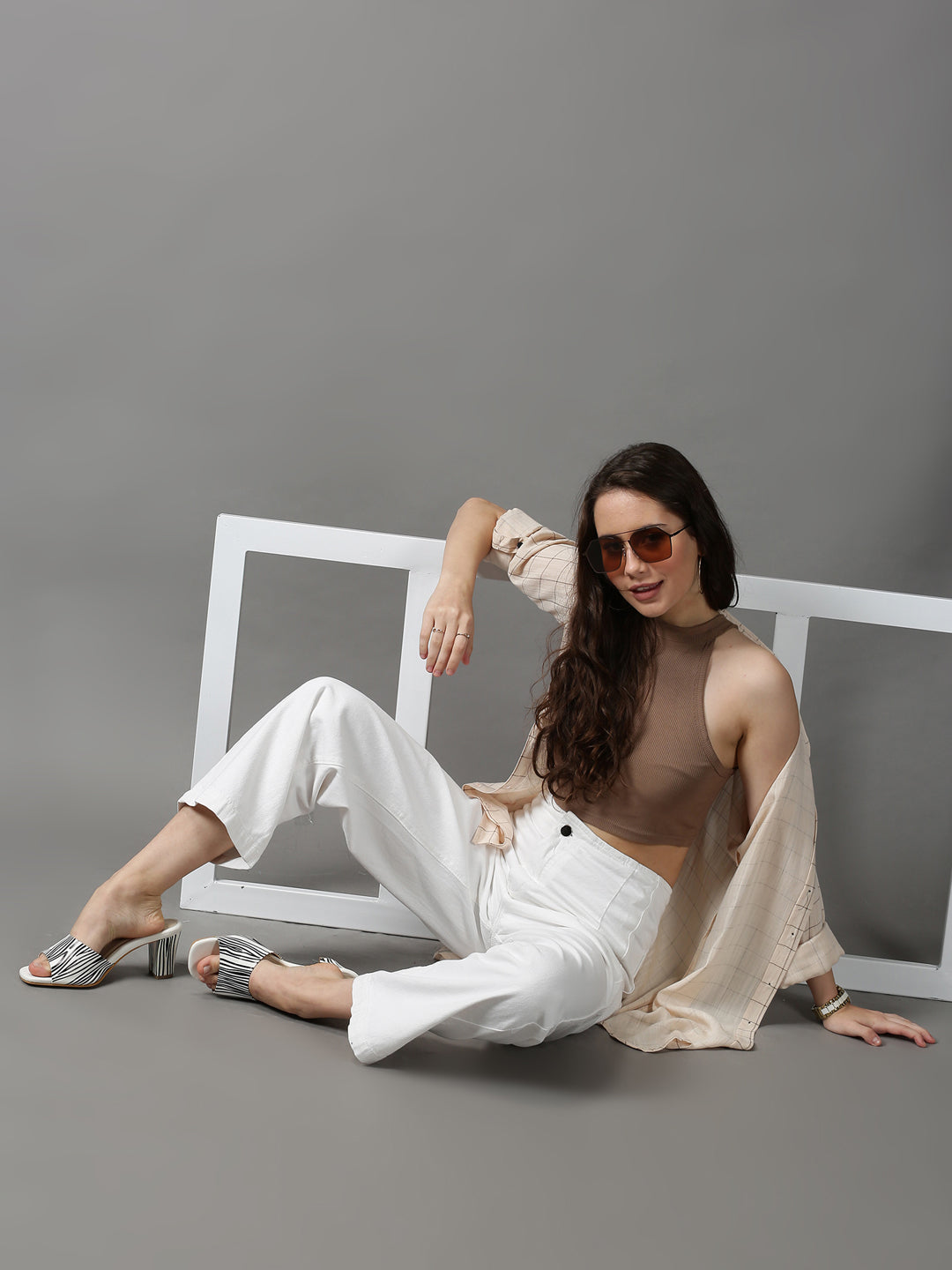 Women's White Solid Straight Fit Denim Jeans