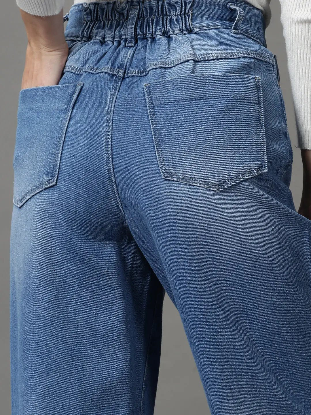 Women's Blue Solid Straight Fit Denim Jeans