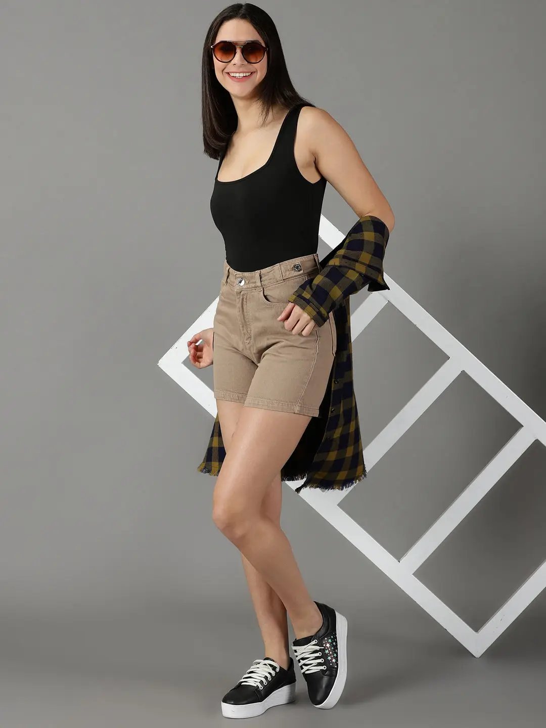 Women's Khaki Solid Denim Shorts