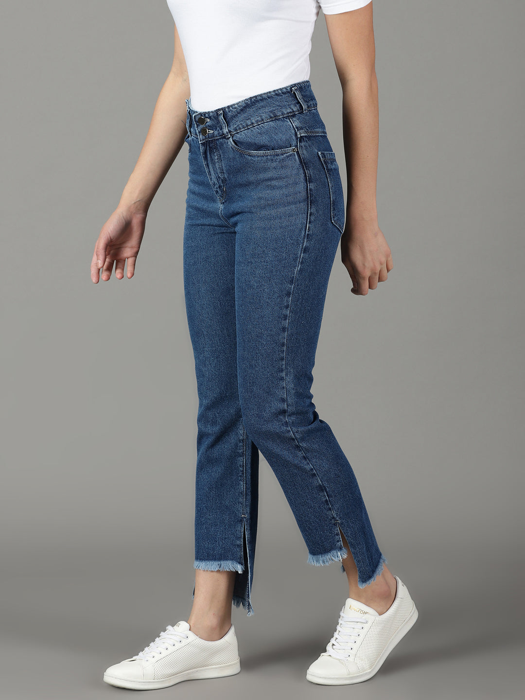 Women's Navy Blue Solid Relaxed Fit Denim Jeans