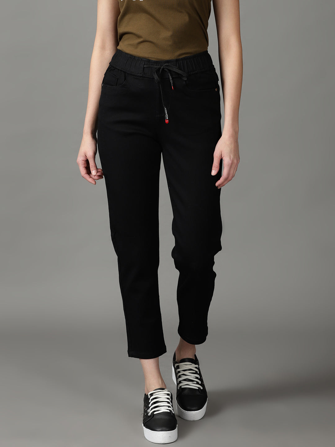 Women's Black Solid Fit Denim Jeans