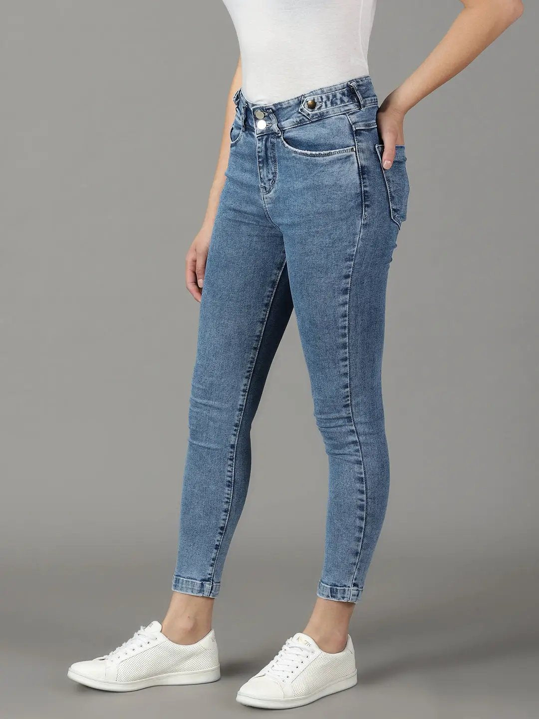 Women's Blue Solid Slim Fit Denim Jeans