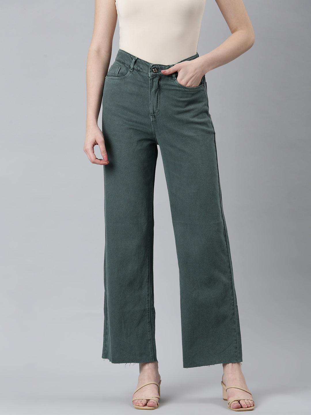 Women Green Solid Straight Fit Denim Jeans