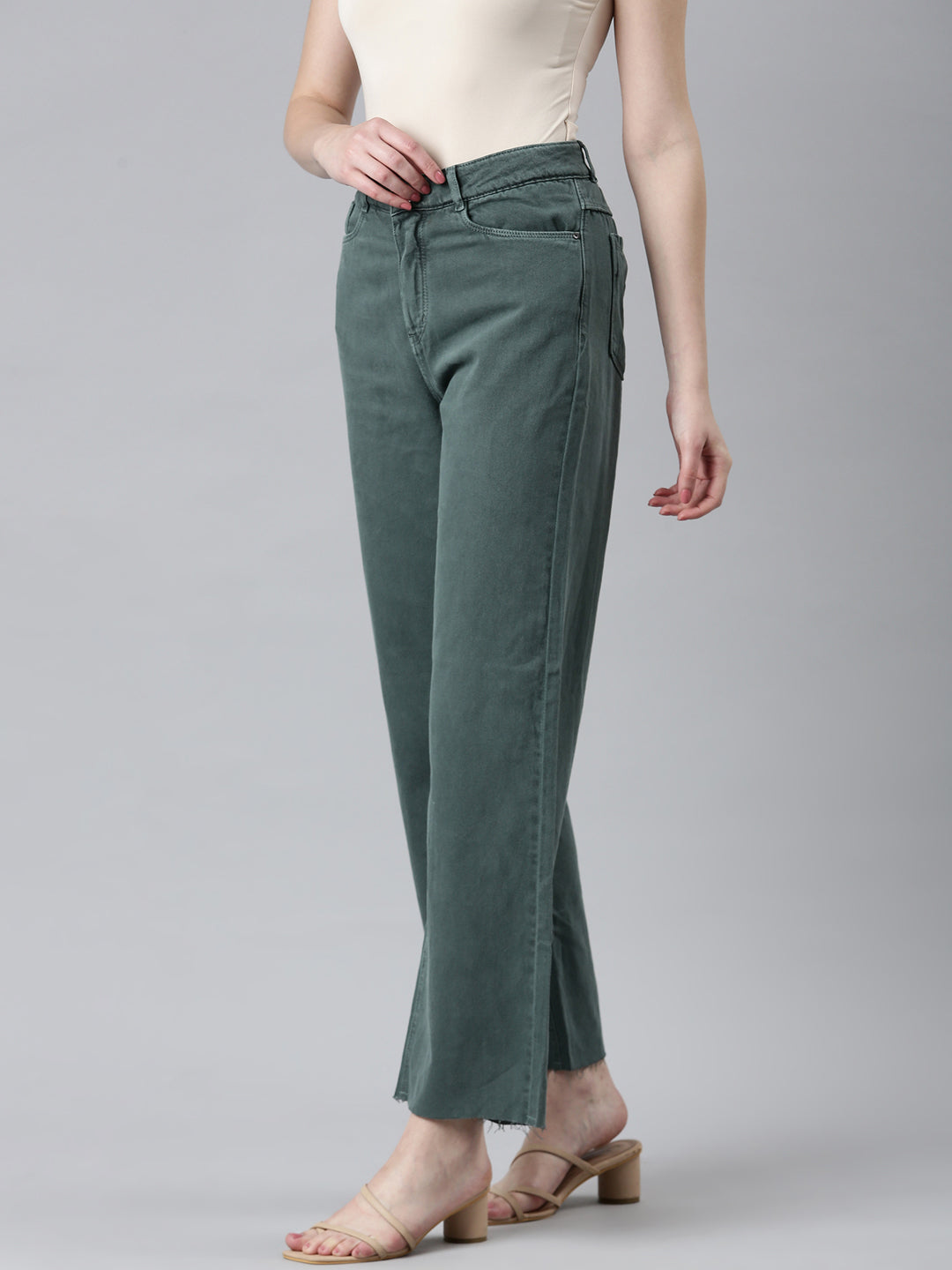 Women Green Solid Straight Fit Denim Jeans