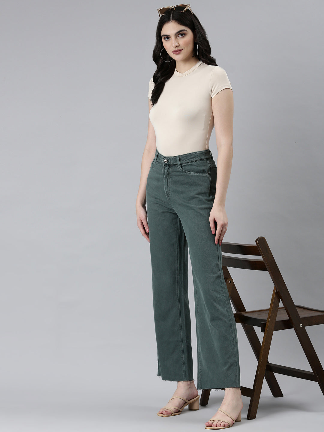 Women Green Solid Straight Fit Denim Jeans