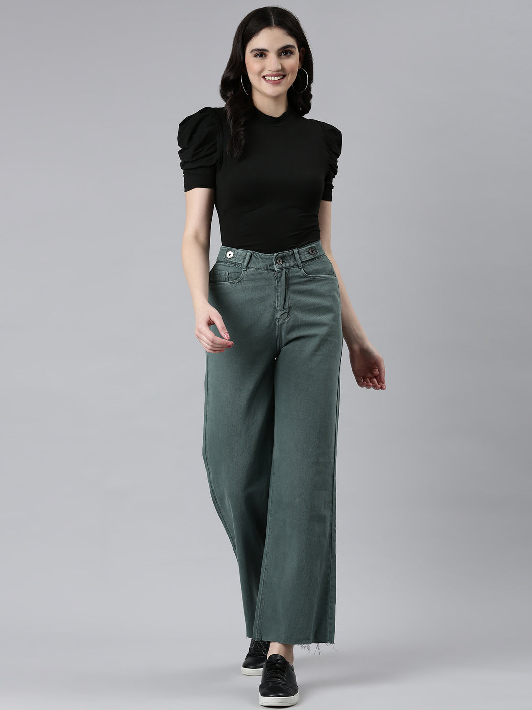 Women Green Solid Straight Fit Denim Jeans