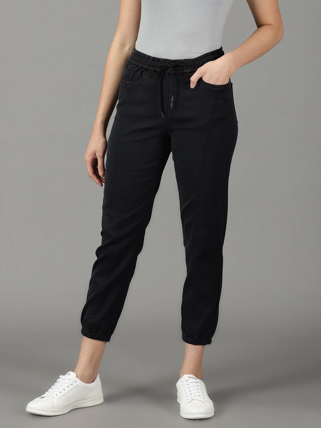 Women's Black Solid Jogger Denim Jeans