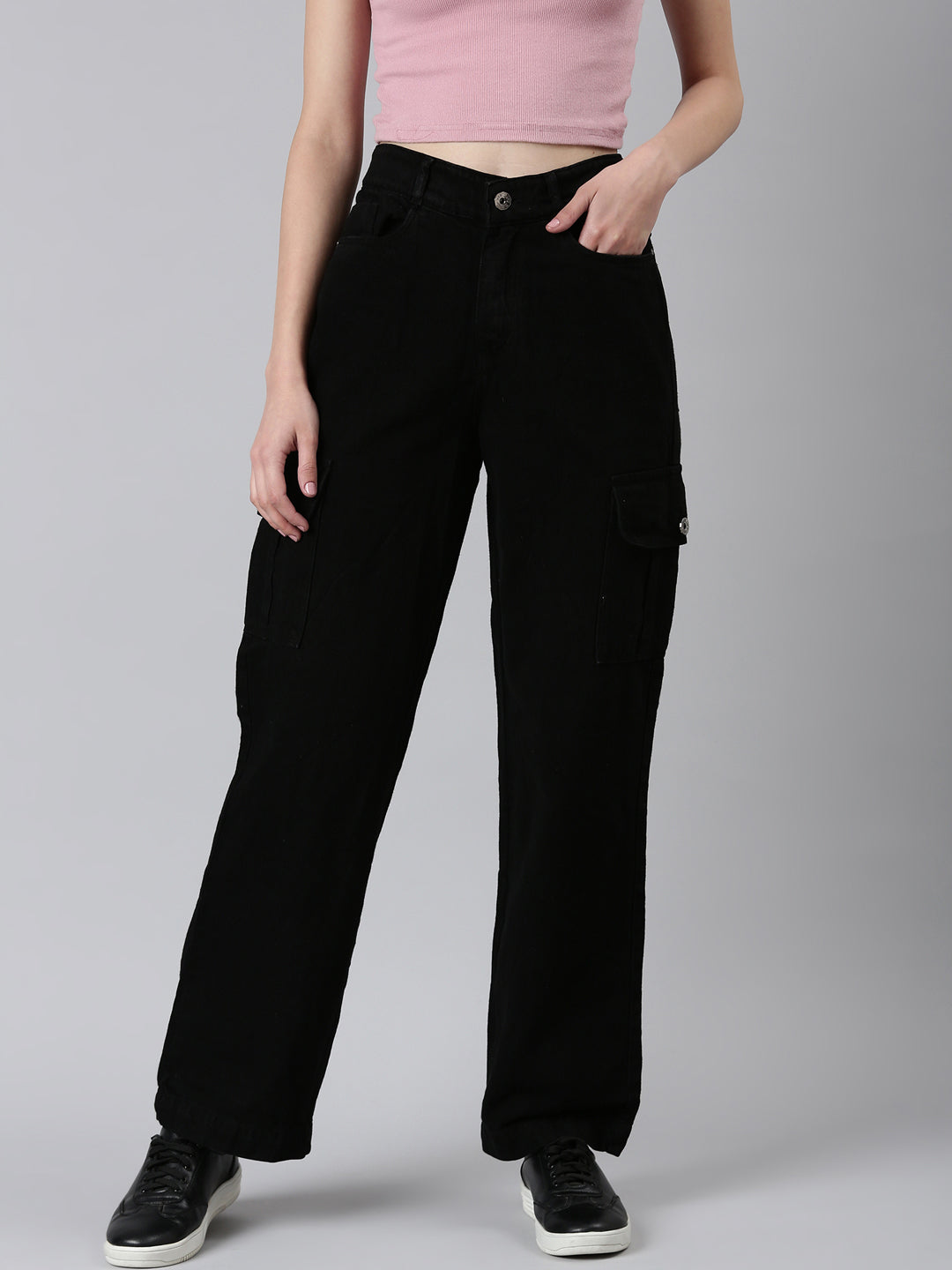 Women Black Solid Straight Fit Denim Jeans