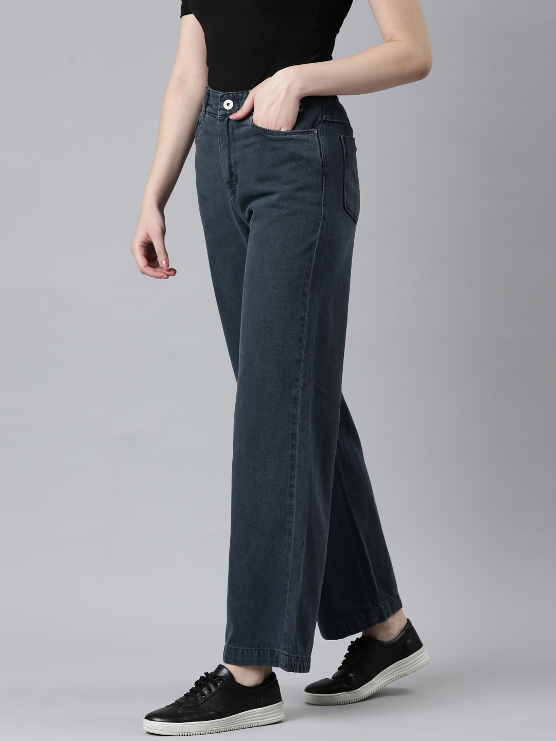 Women Grey Solid Wide Leg Denim Jeans