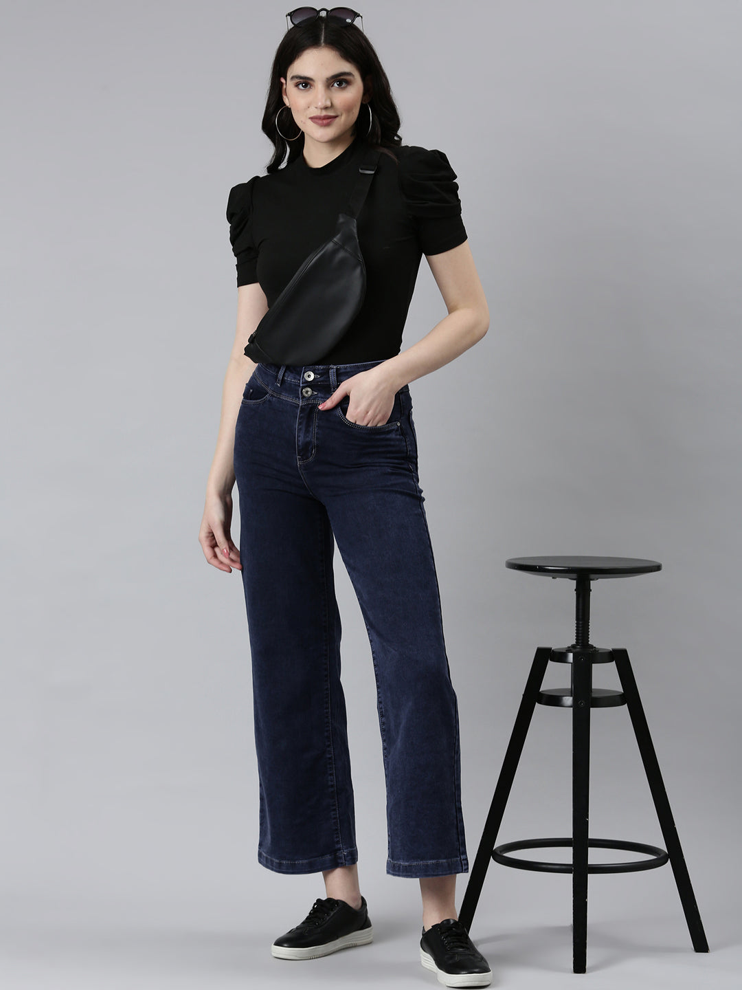 Women Navy Blue Solid Mom Fit Denim Jeans