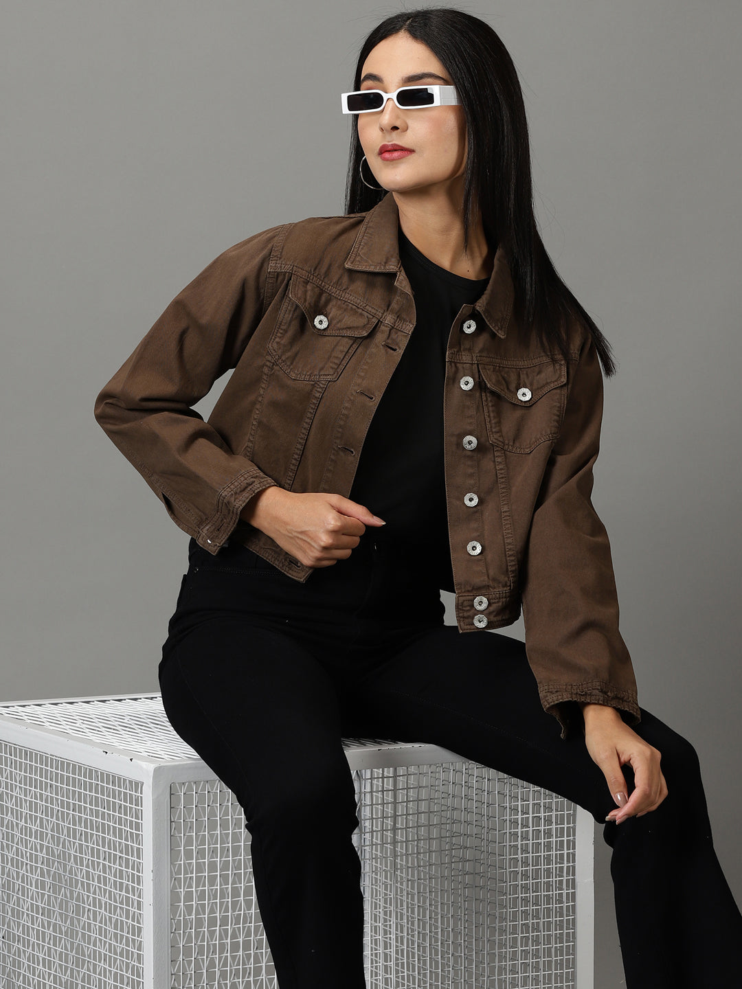 Women's Brown Spread Collar Crop Denim Jacket