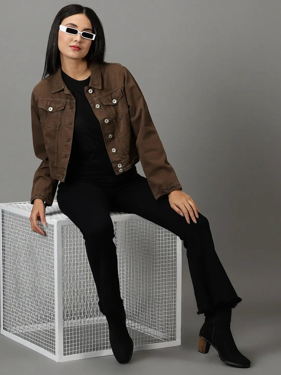 Women's Brown Spread Collar Crop Denim Jacket
