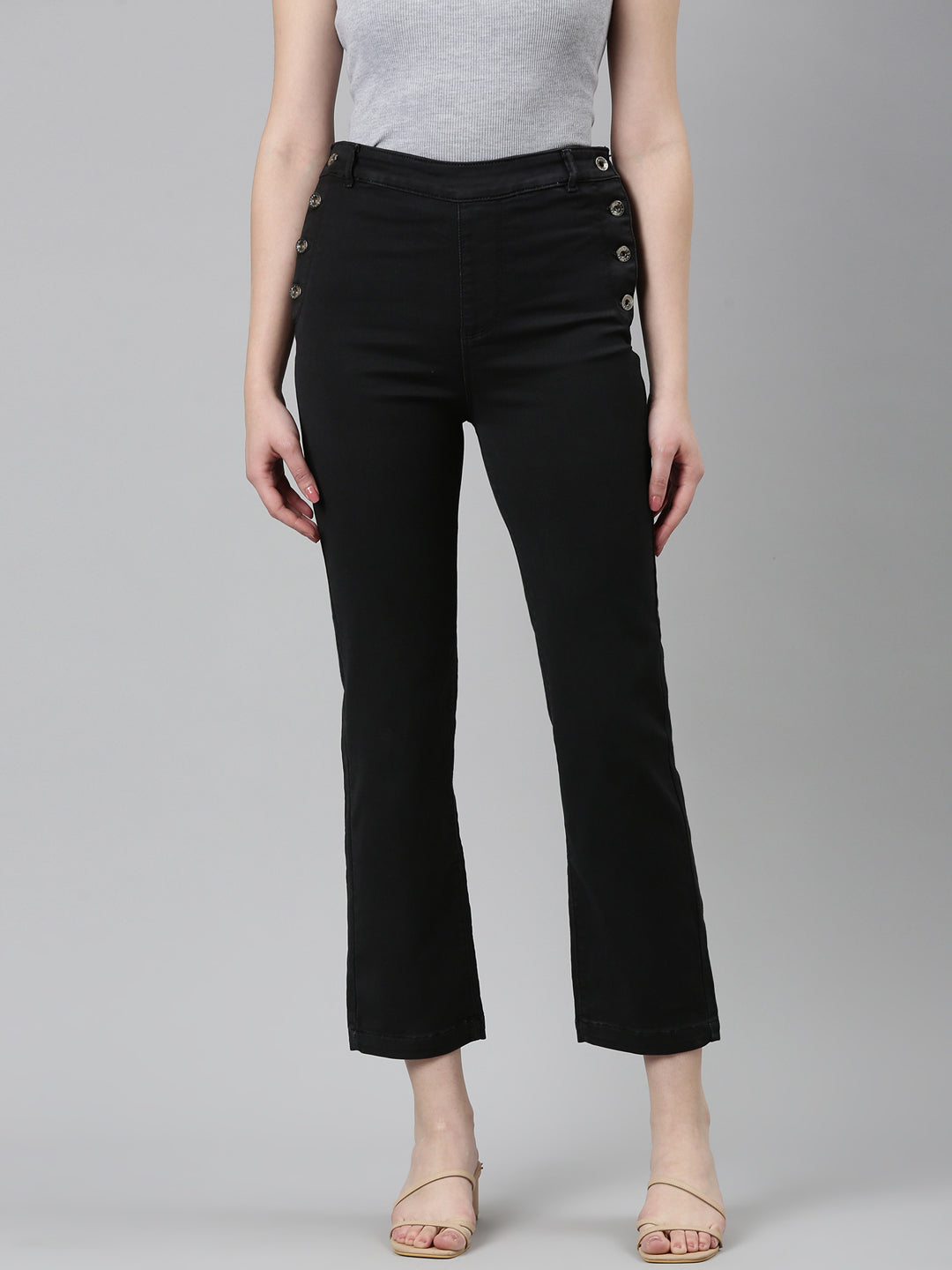 Women Black Solid Straight Fit Denim Jeans