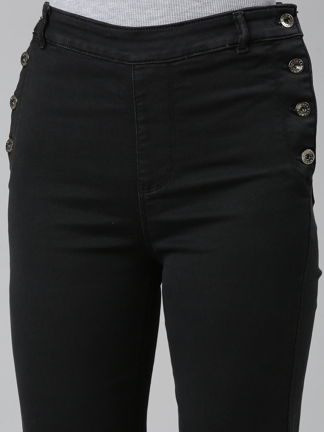 Women Black Solid Straight Fit Denim Jeans