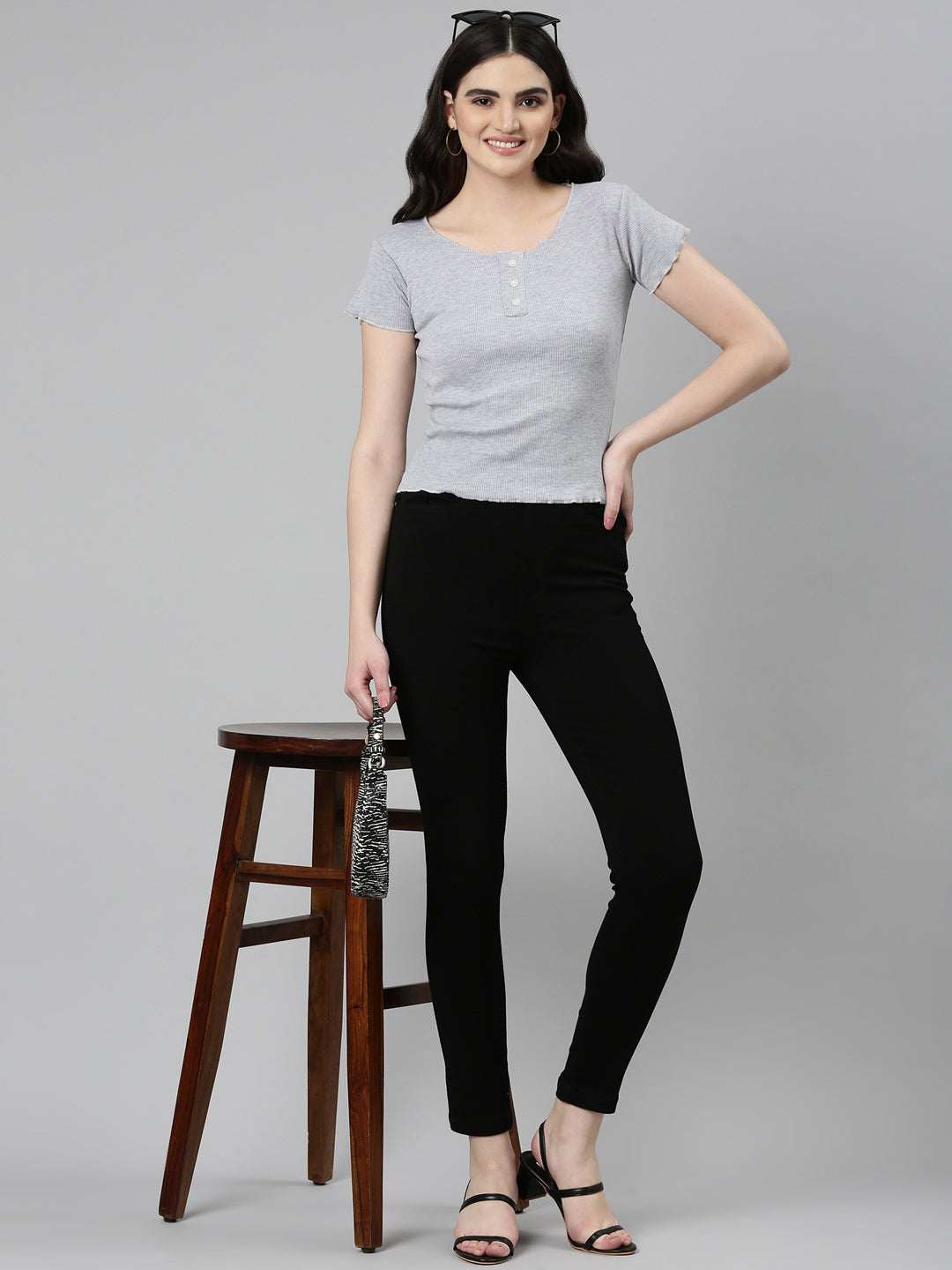 Women Black Solid Slim Fit Denim Jeans