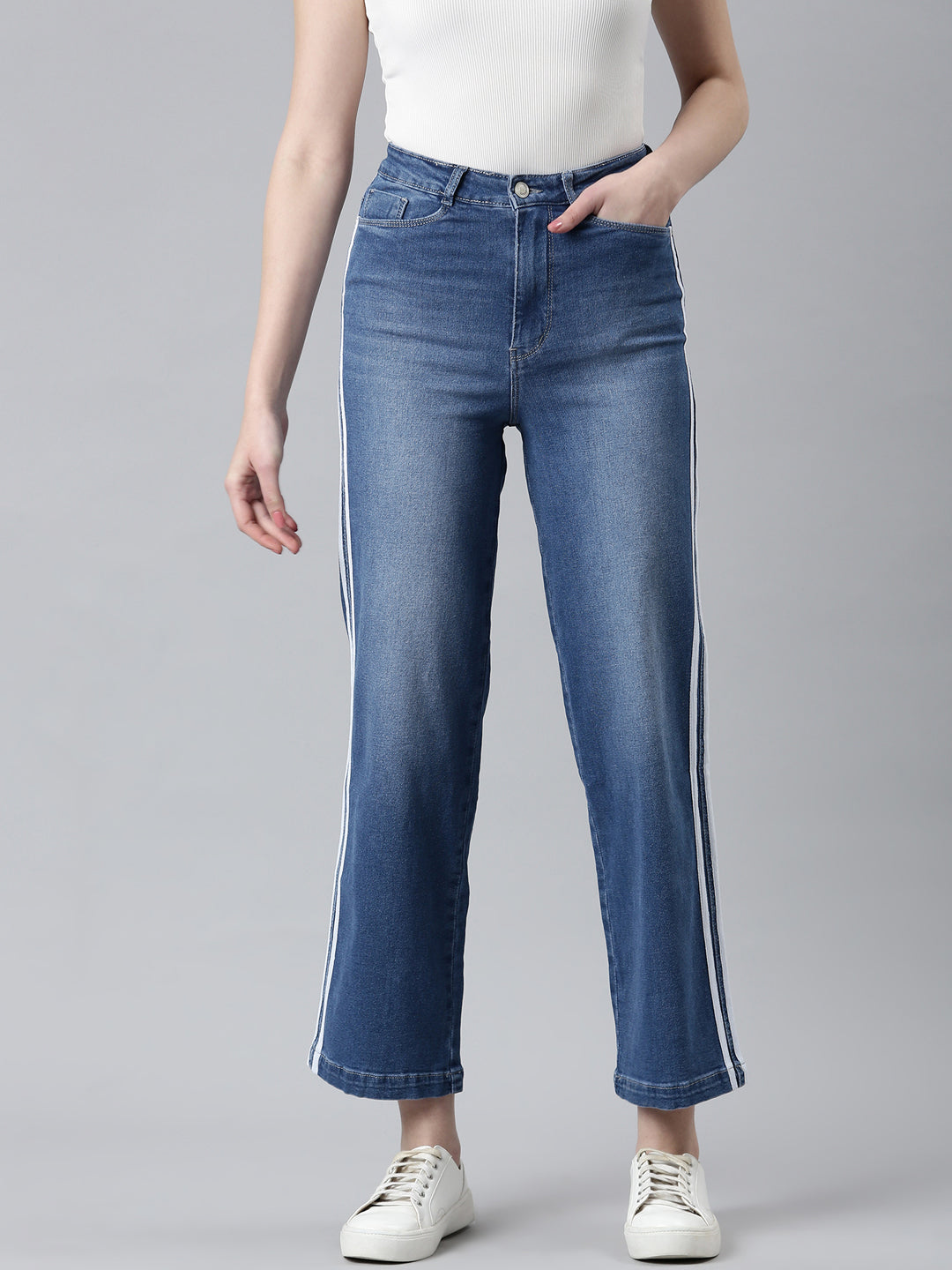 Women Blue Solid Wide Leg Denim Jeans