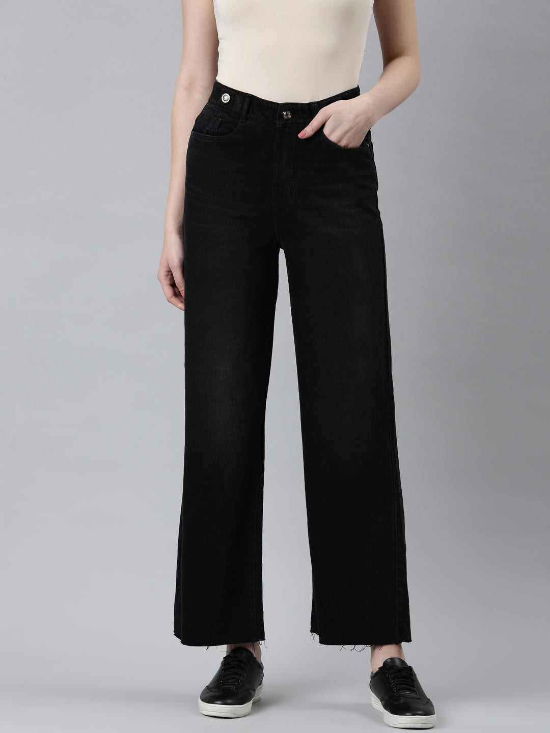 Women Black Solid Wide Leg Denim Jeans