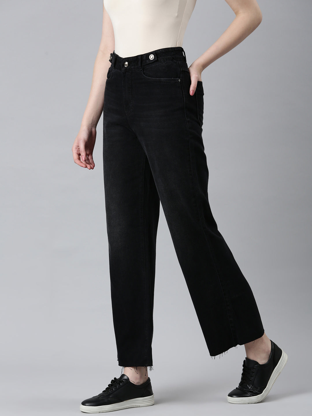 Women Black Solid Wide Leg Denim Jeans