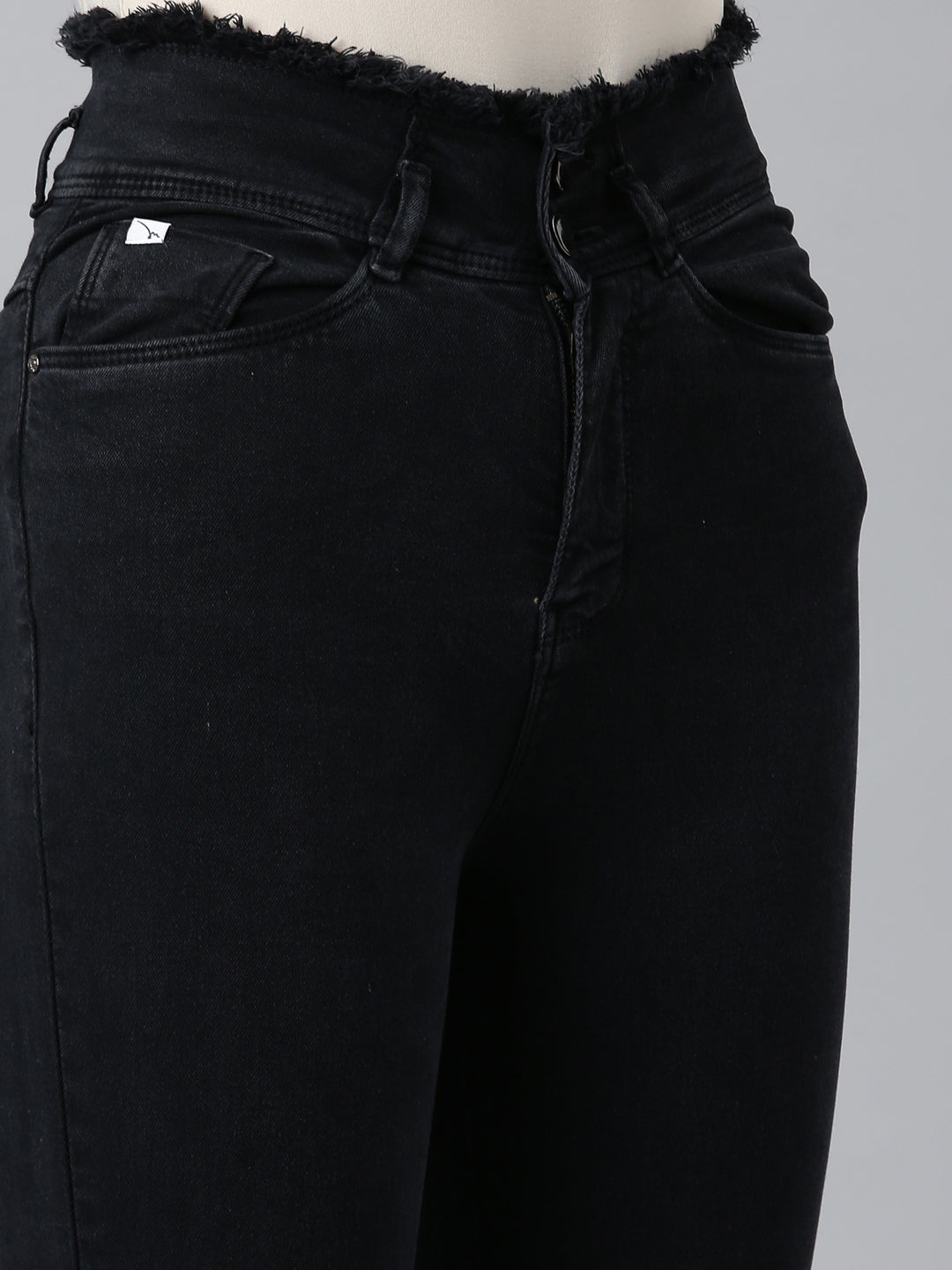 Women Black Solid Straight Fit Denim Jeans